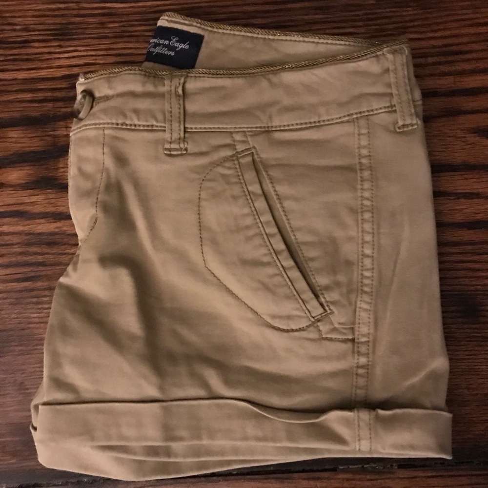 American Eagle Khaki shorts